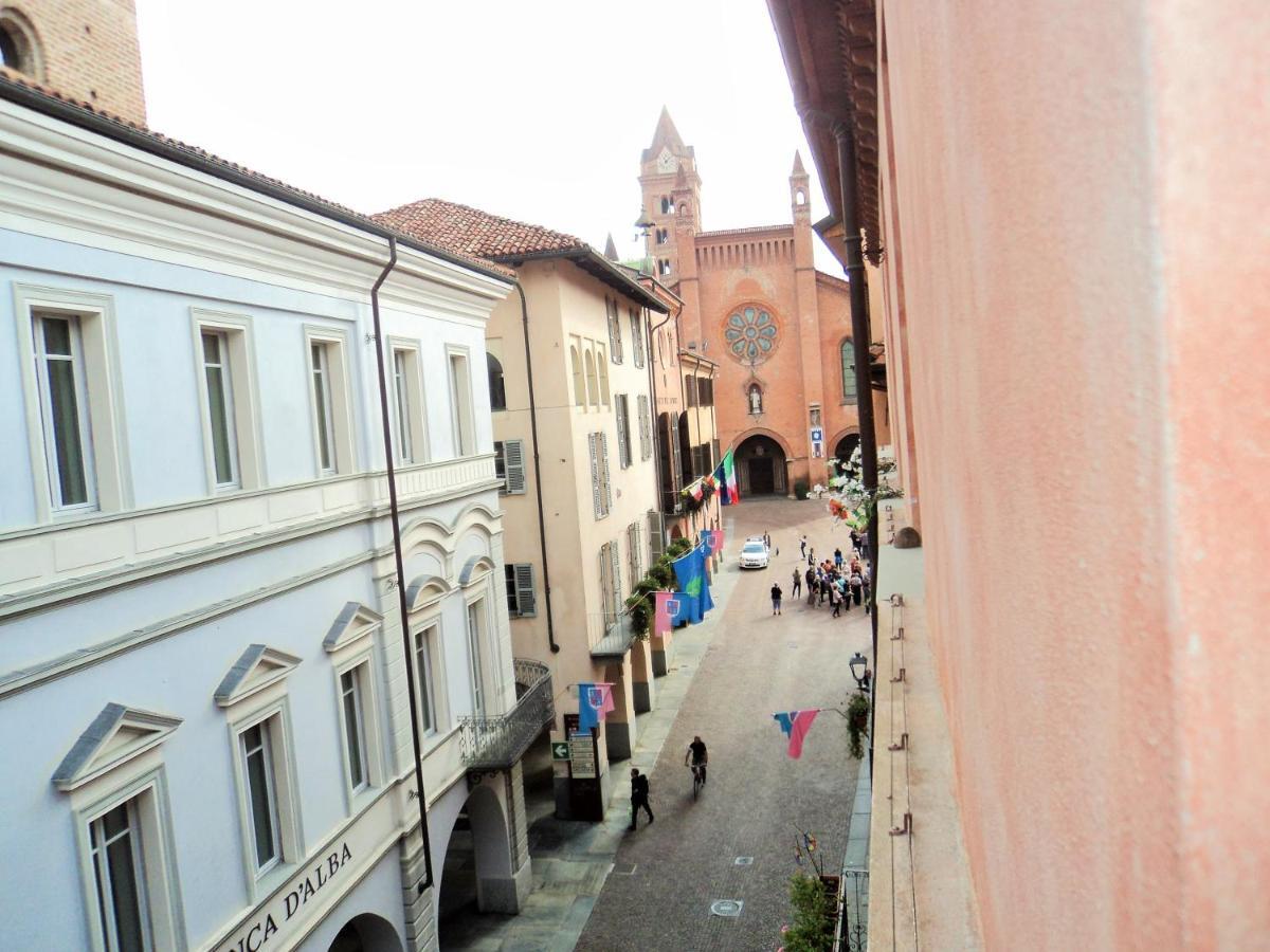 Via Pertinace 1 -